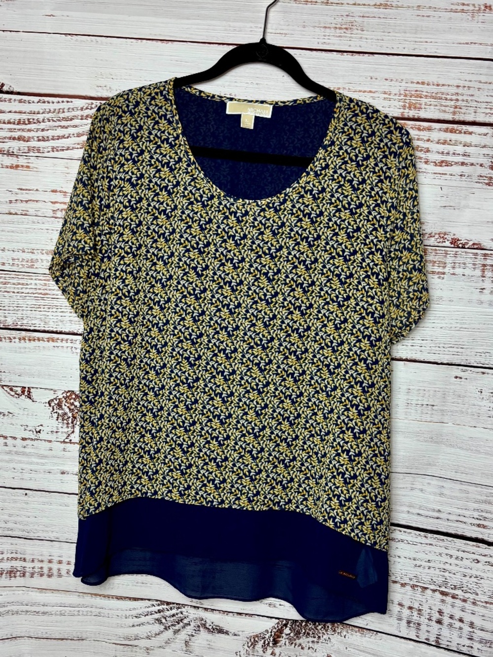 Michael Kors gold and blue leaf motif size XL